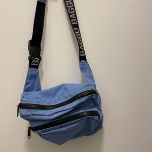 Baggu Fanny Pack in Cornflower Blue
